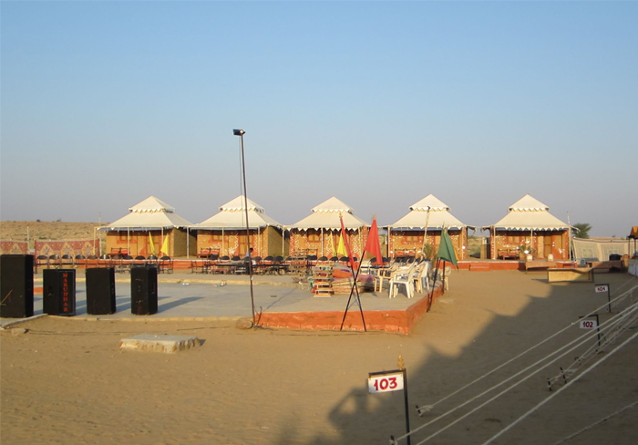 golden triangle with dunes